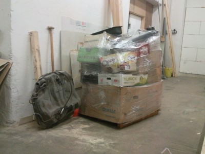 Honda v kabicích.jpg