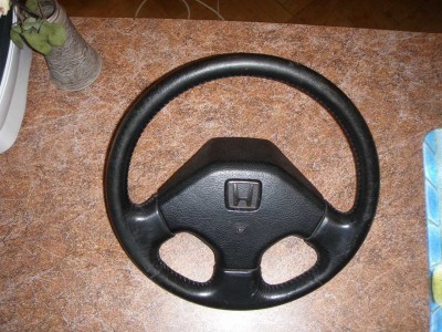 volant EE8 a ED9 rozdíly - 06.jpg