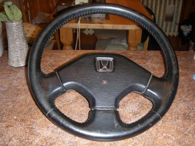 volant EE8 a ED9 rozdíly - 01.jpg