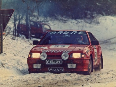 normal_Honda_CRX_Snow_Rally.jpg
